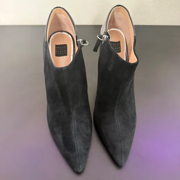 WHBM Pointed Toe Black‎ Suede Patent Leather Ankle Booties Mix Media Size 8 - Image 9