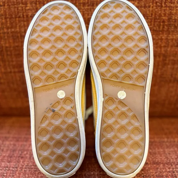Tory Burch ivory canvas curry yellow classic court shoes Size 8.5 - Image 9