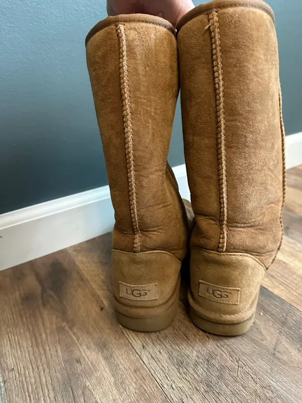 UGG Boots - Image 2
