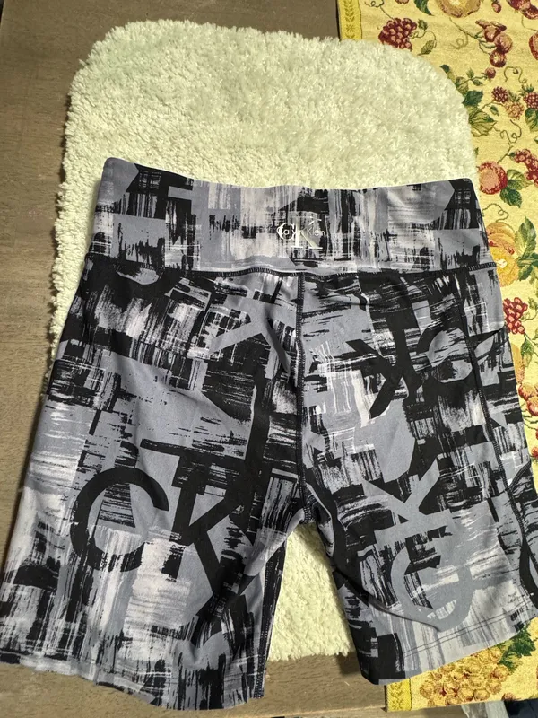 Calvin Klein Women’s Shorts - Image 2