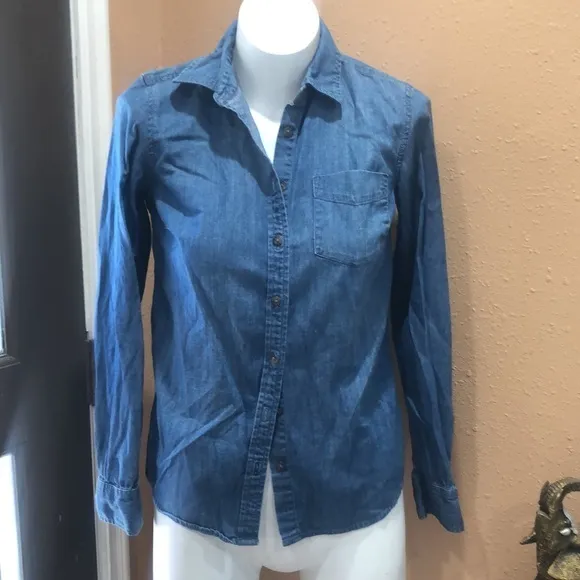 Tommy Hilfiger blue denim button up shirt - Image 3