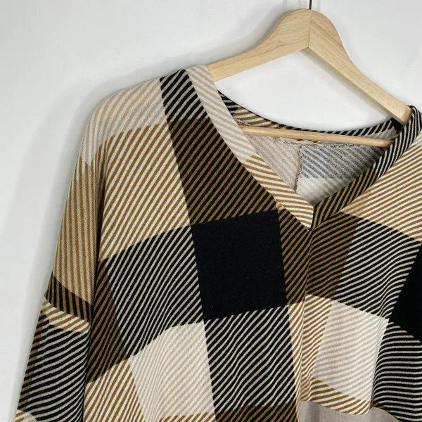 Entro V-neck Knit Colorblock Plaid Sweater Womens Size Large‎ Tan Blue Pullover - Image 4