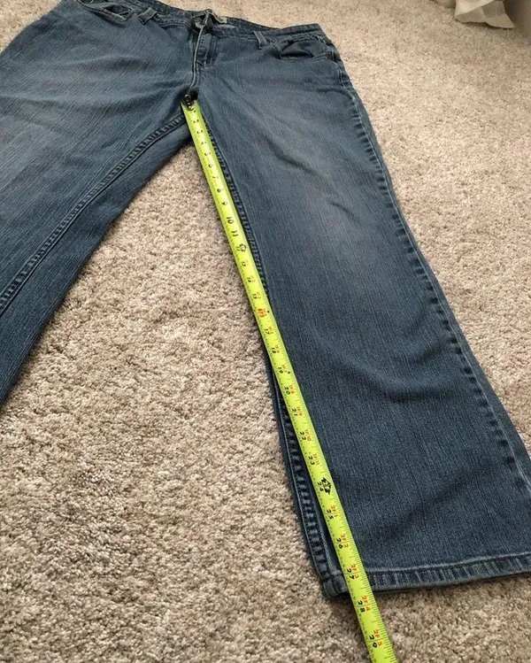 Levi’s mid rise bootcut misses plus size 16 medium jeans - Image 6