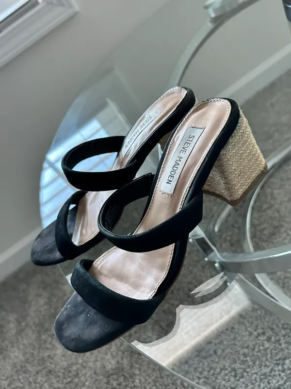 Steve Madden Black Suede Sandals Chunky Heel - Image 3