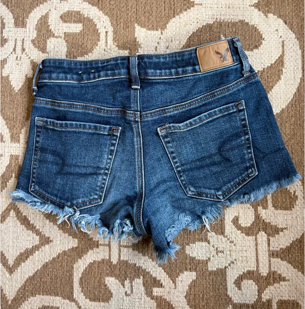 American Eagle Outfitters - Image 2