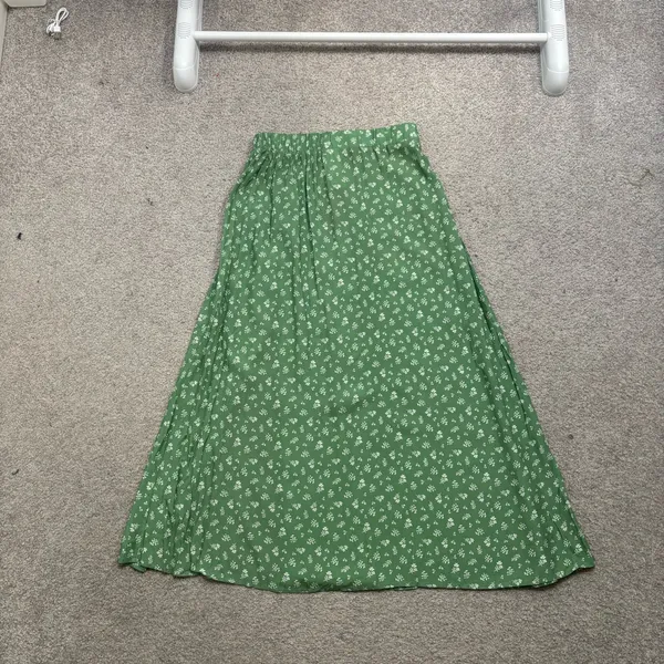 SHEIN Green Ditsy Floral Midi Skirt with Side Slit - Image 5