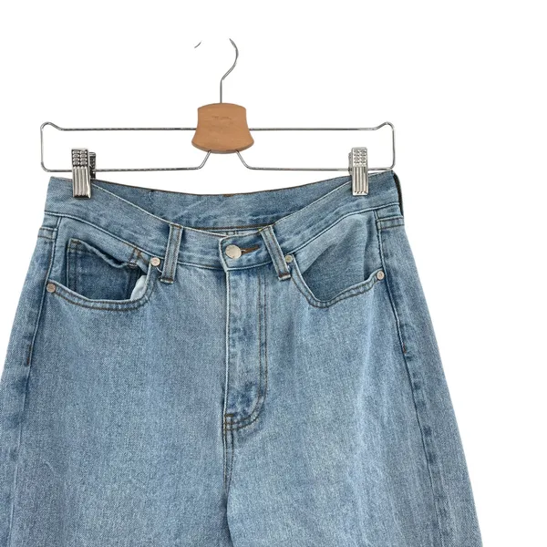 Unif High Rise‎ Tapered Mom Jeans Light Wash Denim Blue Women’s Size 27 - Image 4