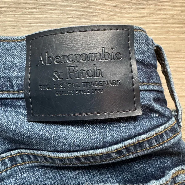 Abercrombie & Fitch Blue Bermuda Shorts Distressed Denim - Image 4