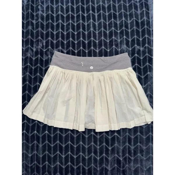 Lululemon Women's Pleat To Street Skirt White Heathered Size 4 - Image 5
