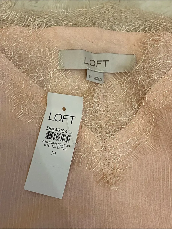Loft Women's Pink Lace Trim Cami camisole Lace v-neck Tank Top new medium - Image 5