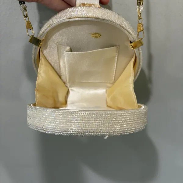 vintage white beaded‎ round Shape Structured purse Gold Hardware Formal Fancy - Image 8