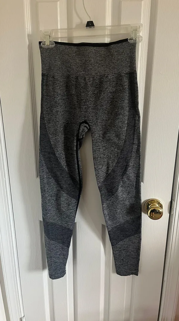 PINK Leggings - Image 5