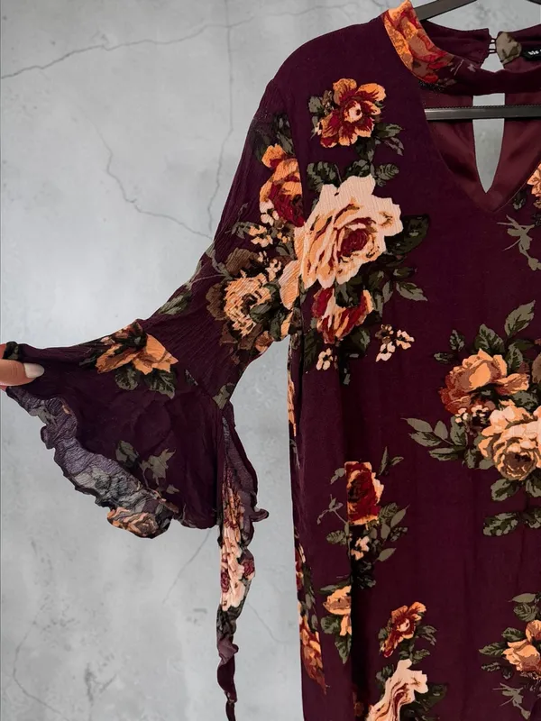Blu Pepper Burgundy Floral V-Neck Mini Dress with Bell Sleeves‎ - Image 2