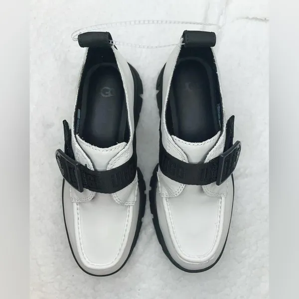 UGG Marin Mega Slip On Loafers White Black‎ Lug Sole Platform Women’s 6 - Image 4