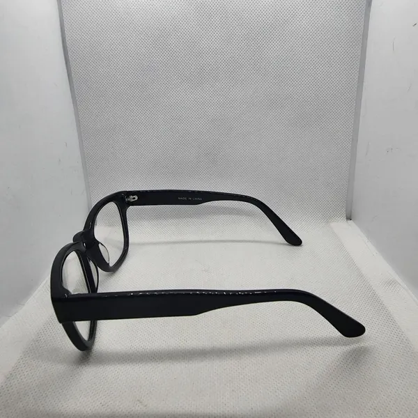 Madewell Black Glasses - Stylish and Sleek Eyewear - Image 6