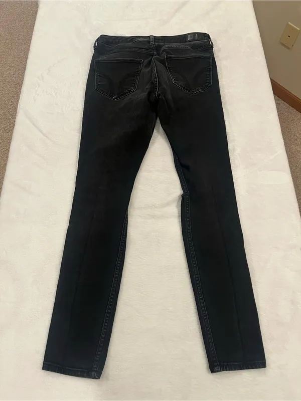 Hollister High Rise Super Skinny Distressed Black Jeans - 7R - Image 3