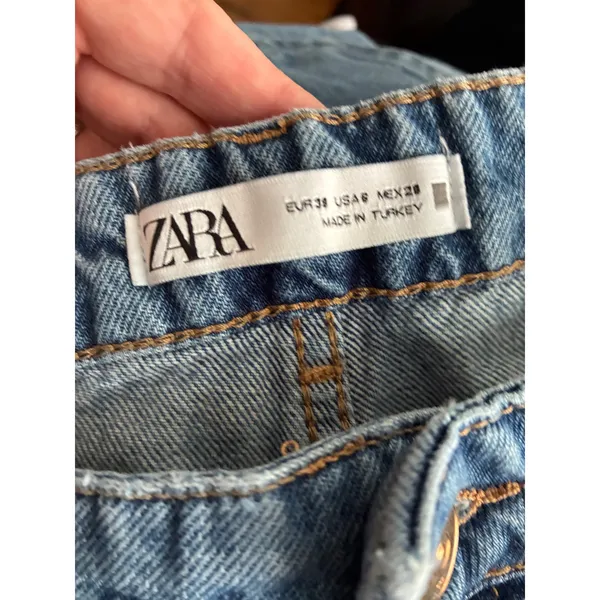 Zara Z1975 Low Rise Balloon Fit Jeans Faded Blue Raw Hem 100% Cotton Size 6 - Image 4