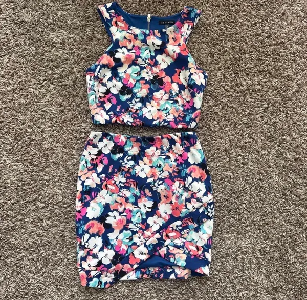 Two Piece Floral Set Blue - Image 2