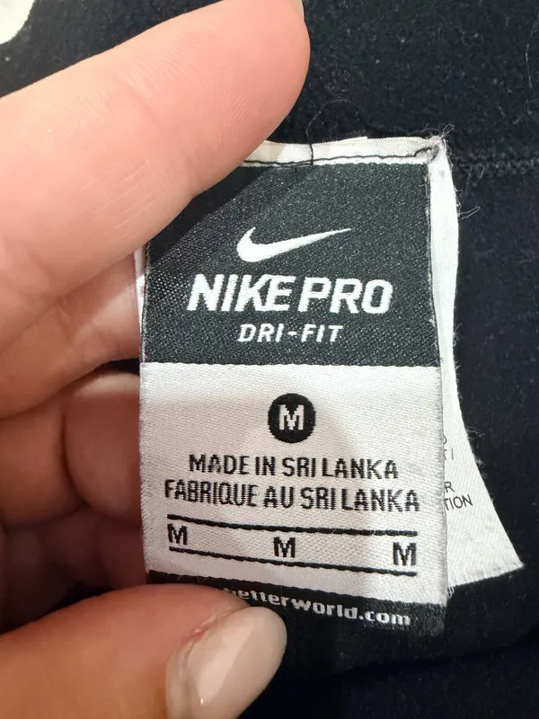 Nike Pro Leggings size M textured pattern  - Image 4