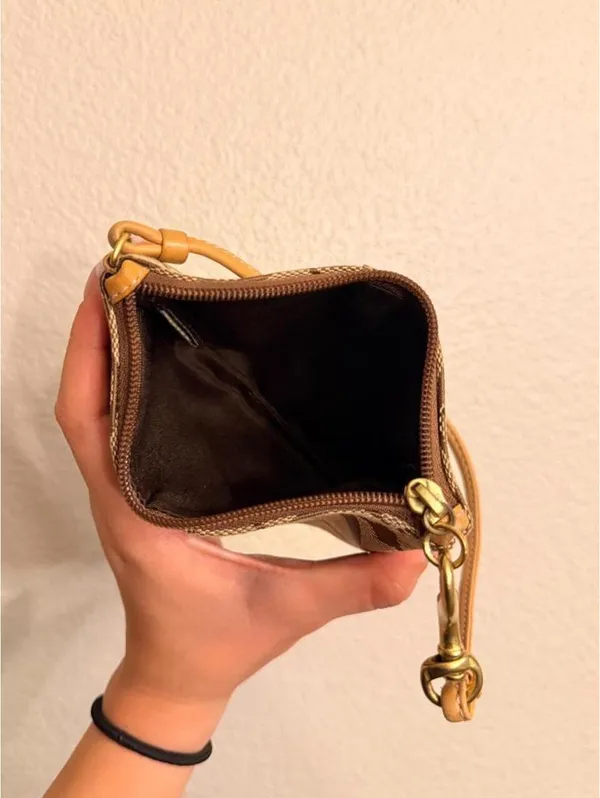Vintage Tan Coach Wristlet - Image 5