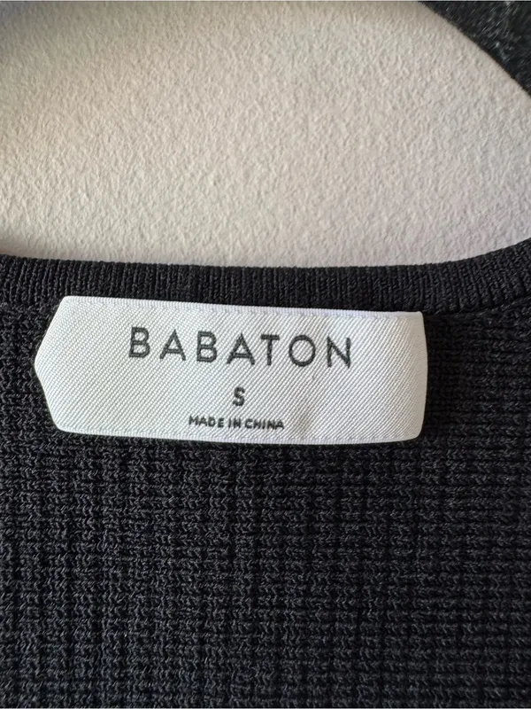Babaton Aritzia Women’s Black Sculpt Knit Ribbed Plunging V Neck Tank Size Small - Image 2