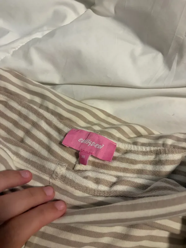 Edikted Pants and matching shirt - Image 3