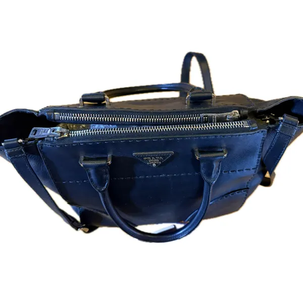 Prada Galleria Medium Satchel Tote Bag Black Double Zip Twin Pockets‎ - Image 6