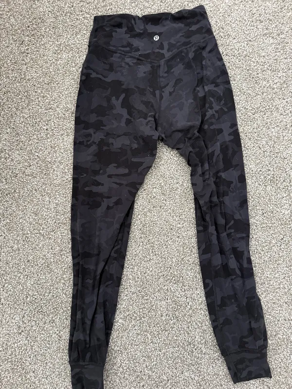 Lululemon Camo Leggings - Image 4