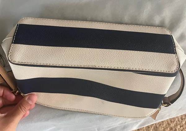 Kate Spade Crossbody - Image 4