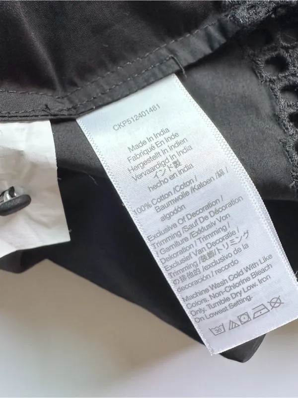 Madewell The Embroidered Melody Smocked Midi Dress Black - Image 8