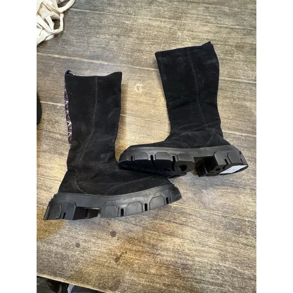 Farm Rio Tall Black Suede Boots Size 8.5 Lug Sole - Image 3