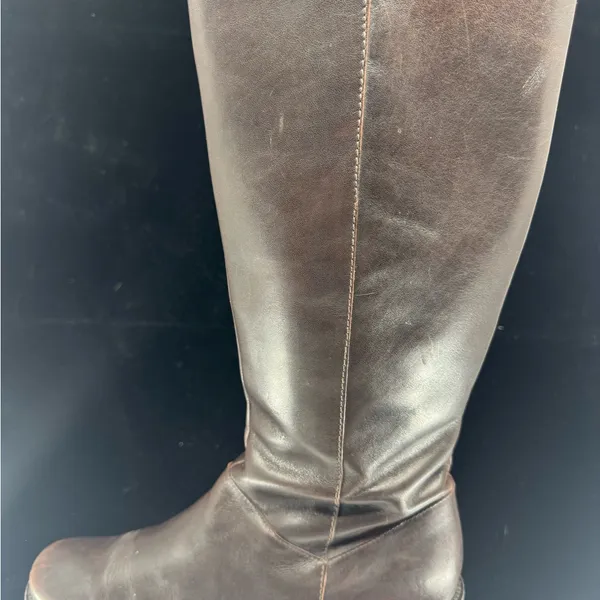 J Crew High Shaft Boots- 18132 Templeton. Some wear see pictures - Image 3