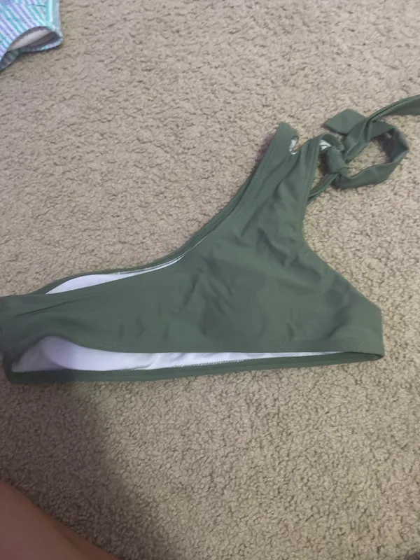 SheIn green one shoulder bikini top - Image 3