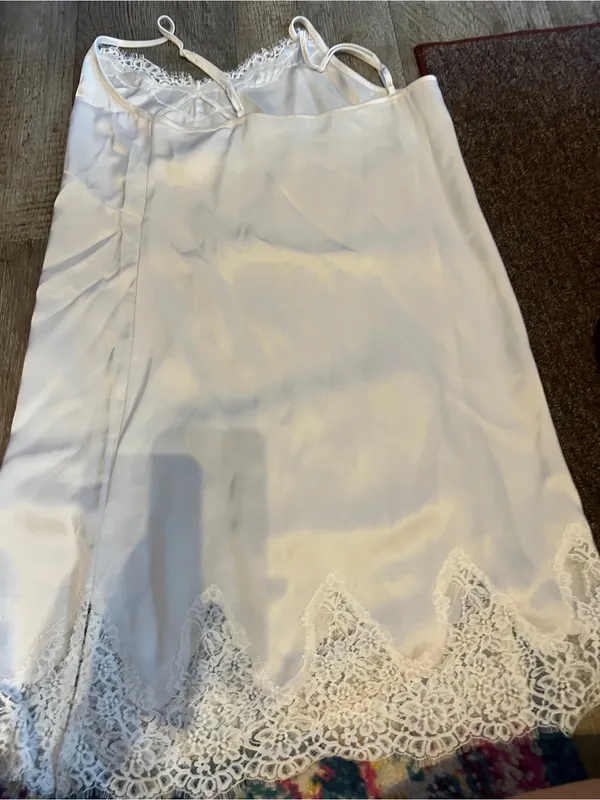 Wilfred Women's White Lace-Trim Slip - Image 7