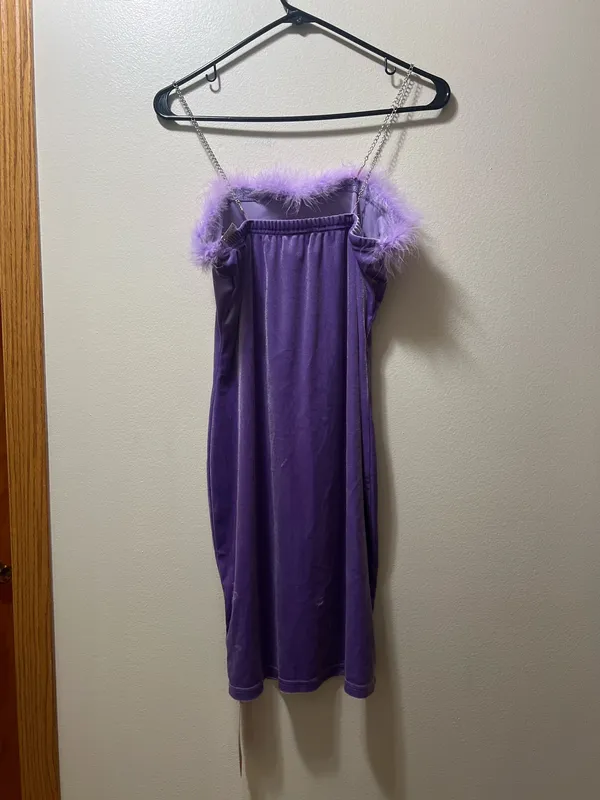 NWT Romwe Purple Feather Trim Velvet Dress - Image 4