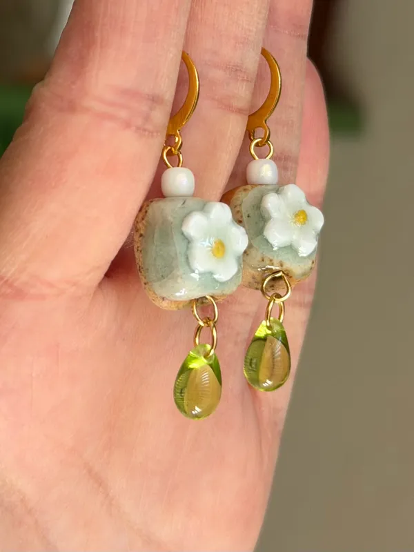Handmade ceramic cute flower boho retro fairy dangle earrings 🌵🌺🌞💚 - Image 6