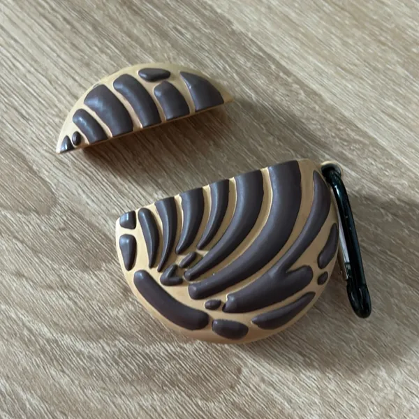 The Latino shop pan dulce AirPod case - Image 2