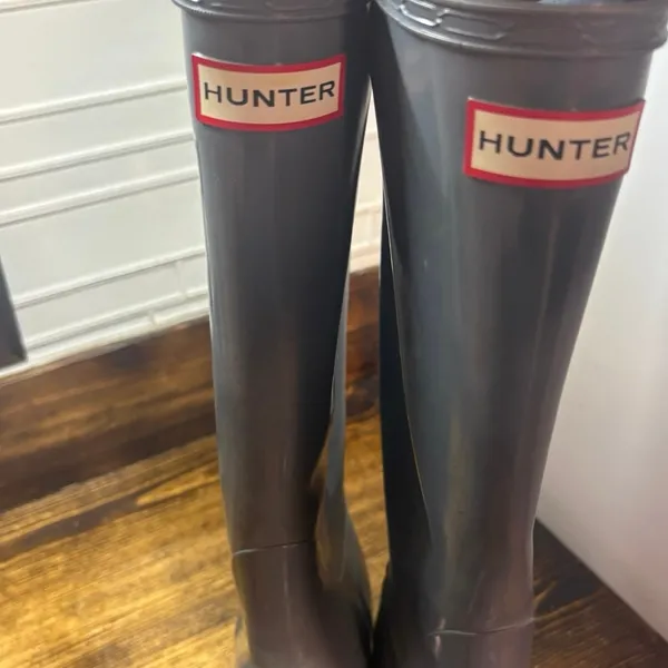 Hunter‎ Gray Tall Rain Boots Size 7 - Image 2