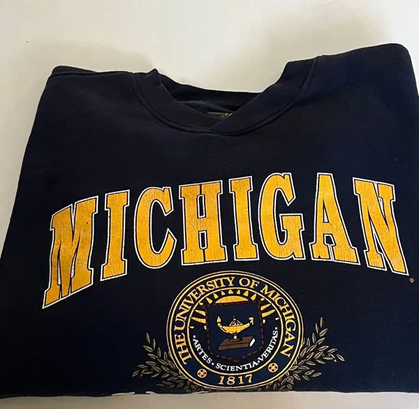 university of michigan sweatshirt - Image 4