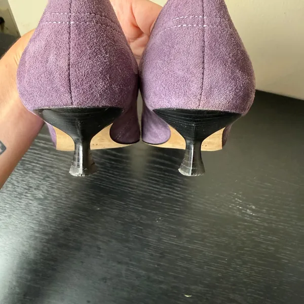 Hype Sarafina Purple Suede Kitten Heels Pointed Toe Embellished Pumps Womens 8M - Image 2