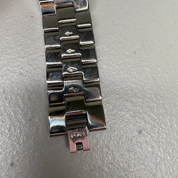 aria AR-410 mother of pearl quartz watch silver tone bracelet original box - Image 11
