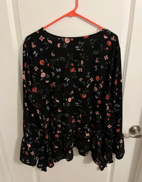 TJ Maxx Floral Blouse - Image 2