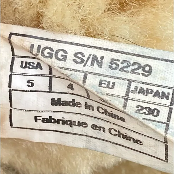 UGG Classic Chestnut Brown Boots Size 5 Genuine Leather/Sheepskin - Image 12