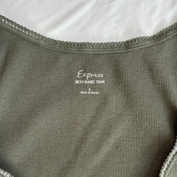 2007 Express Basic V Neck Metallic Trim Green Ribbed Tank Top 100% Cotton Small‎ - Image 4