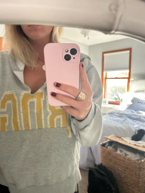 BDG Hoodie Urban Outfitters - Image 2