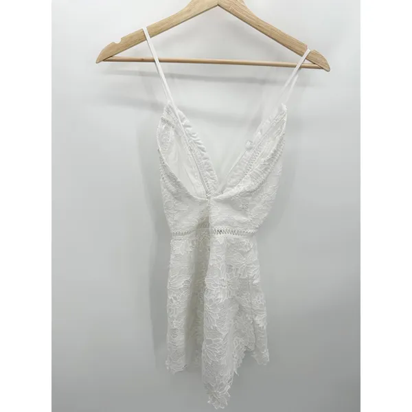 By The Way Revolve White Floral Lace Sleeveless Romper XS Bridal Bachelorette‎ - Image 2