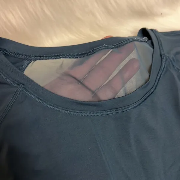 Lululemon Blueish‎ Green Sheer top size 4 C34 - Image 4