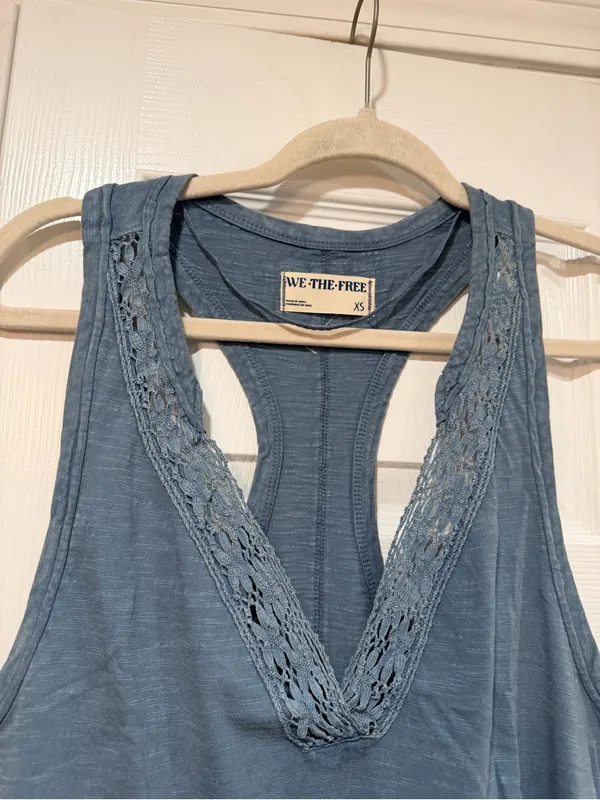 NWOT Free People We The Free Size XS Blue Crochet Trim Racerback Layer Tank Top - Image 2