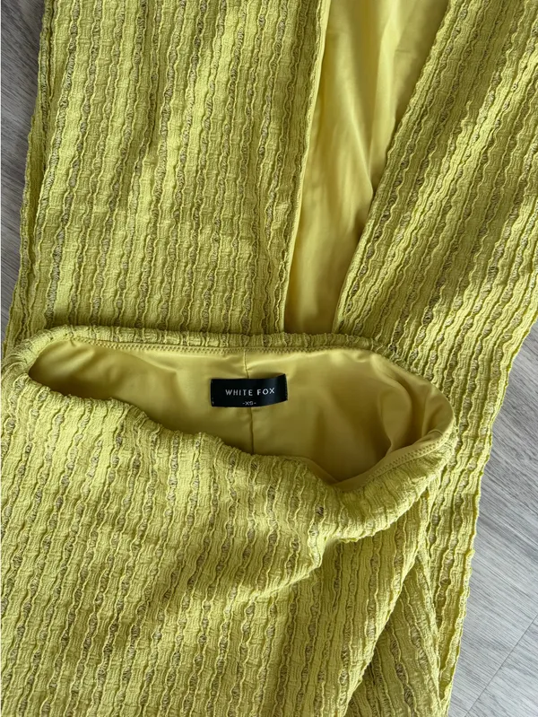White Fox Boutique Lime Green Maxi Skirt - Image 4