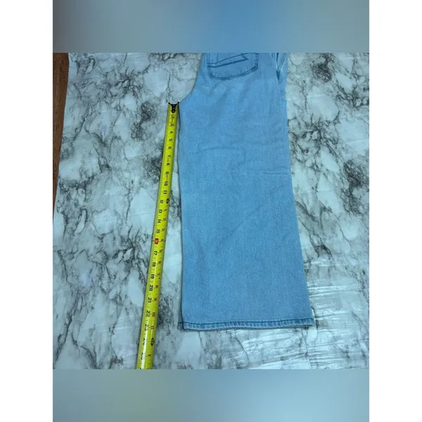 American Eagle Outfitters wide leg high rise Light Wash denim Jeans size 8 boho - Image 9